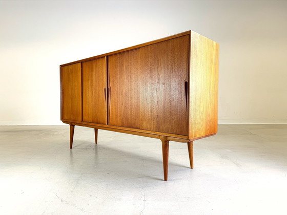 Image 1 of Mid Century Highboard Omann Jun Dressoir Gunni Omann Teakhout