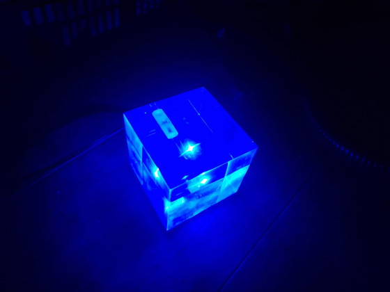 Image 1 of Art Deco Design Led lampen Chris Levine Habitat Plugg Led Cube