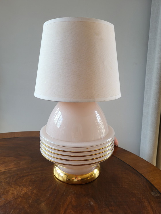 Image 1 of Art Deco Tafellamp, Rosé Clichy Glas Met Goudkleurige Afwerking, Frankrijk, 1940