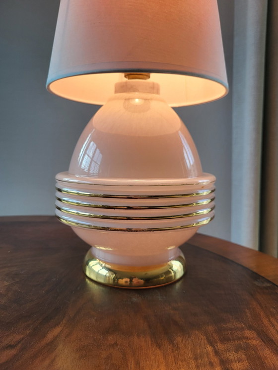 Image 1 of Art Deco Tafellamp, Rosé Clichy Glas Met Goudkleurige Afwerking, Frankrijk, 1940