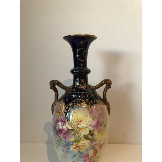 Image 1 of Vintage porseleinen vaas met handgeschilderde bloemen