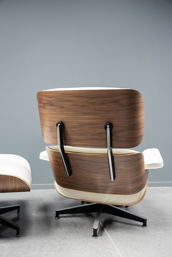 Image 1 of Eames Lounge Stoel + Ottoman