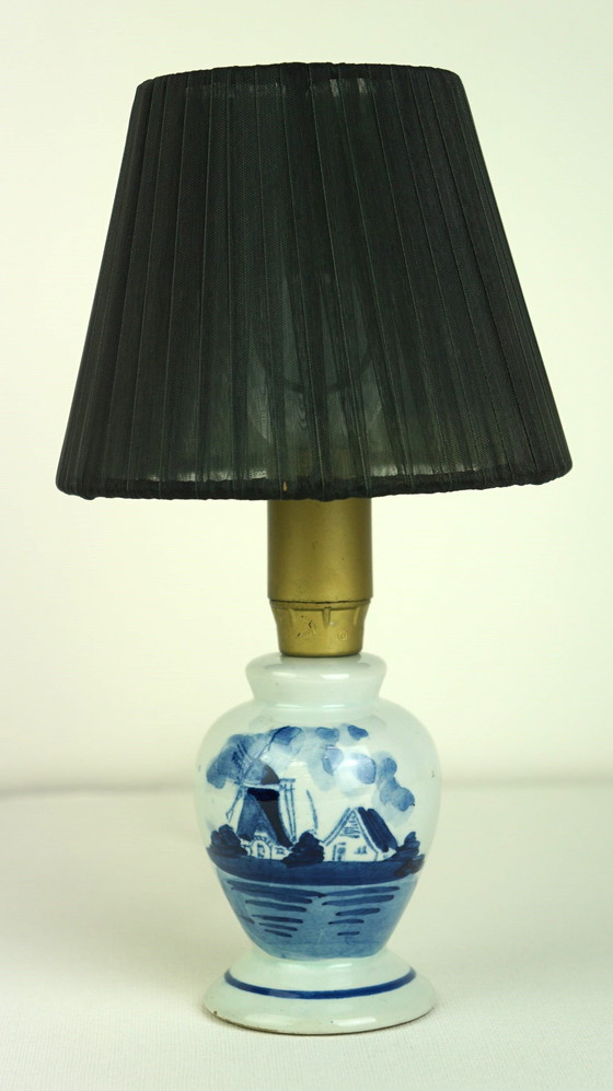 Image 1 of Delfts Blauw Aardewerken Lampje Met Een Molen