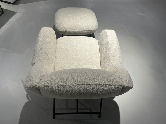 Image 1 of Leolux Anton Fauteuil + Voetenbank Toonzaalmodel