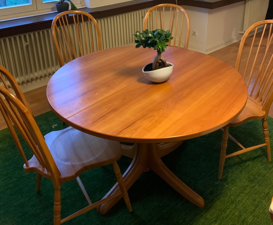 Image 1 of Thonet uitschuifbare eettafel naar keuze met 10 stoelen