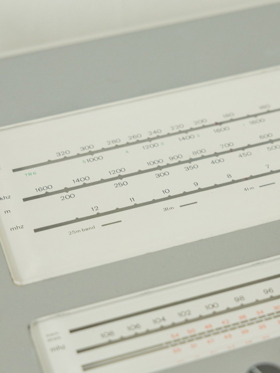 Image 1 of  Aan de wand gemonteerd audiosysteem Dieter Rams, Braun