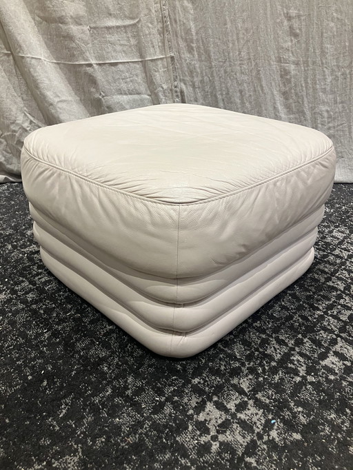 Lederen Poef / Hocker/ Ottoman