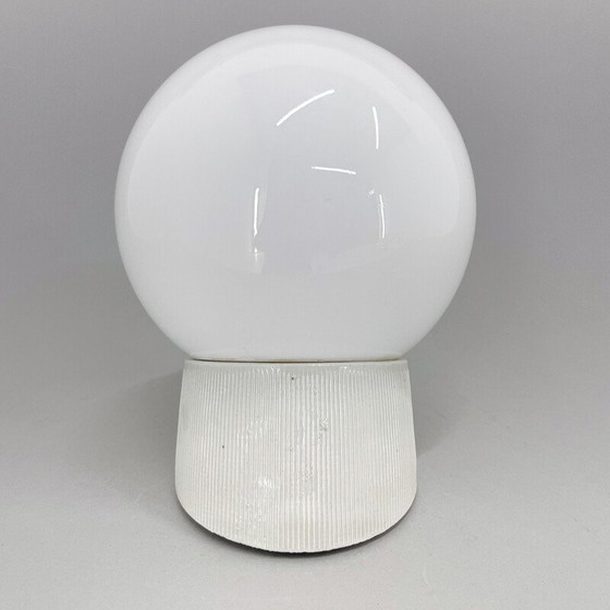 Image 1 of Vintage wandlamp van keramiek en melkglas