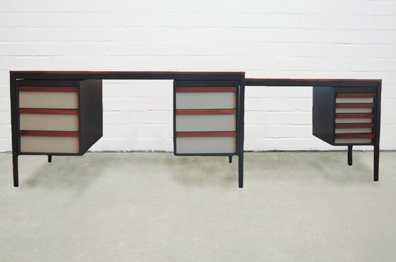 Image 1 of Emmein dubbel metalen bureau