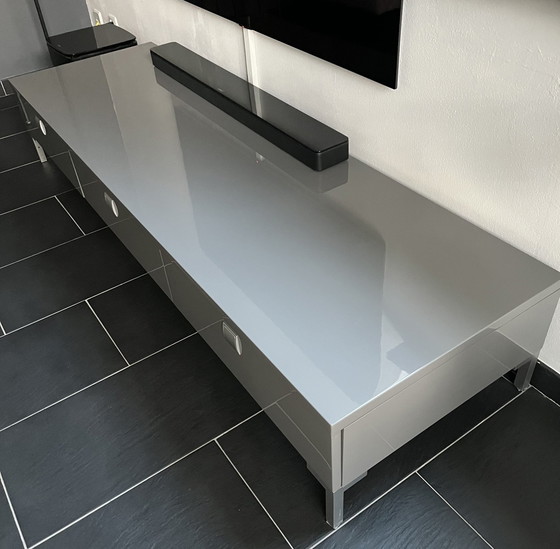 Image 1 of Hoogglans Modern Dressoir