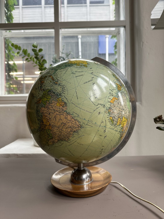 Image 1 of Jro-Verlag Globe