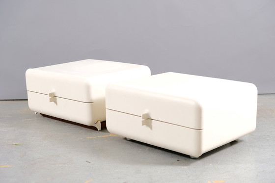 Image 1 of Witte Mid Century space age dressoirs, Frankrijk, jaren 1960, set van 2