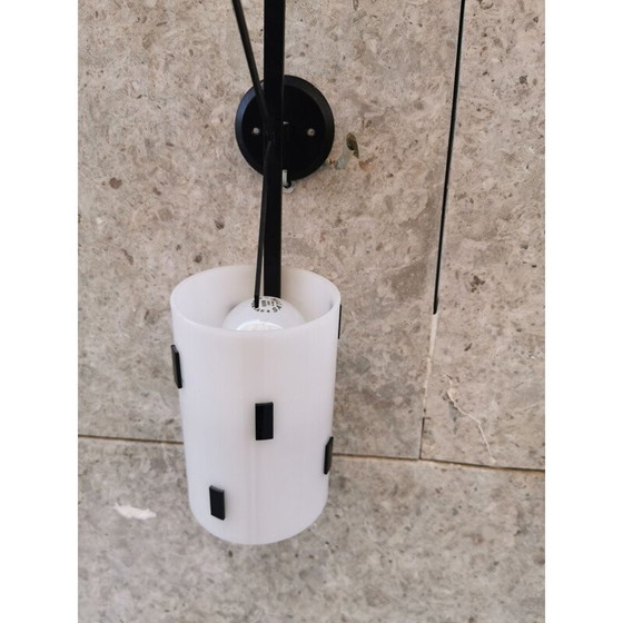 Image 1 of Vintage wandlamp van metaal en plexiglas, Italië 1950