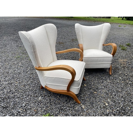 Image 1 of Paar vintage fauteuils met oren van witte krulstof, Italië 1960