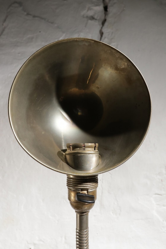 Image 1 of Industrieel Vintage  D.R.G.M. tafel- of wandlamp