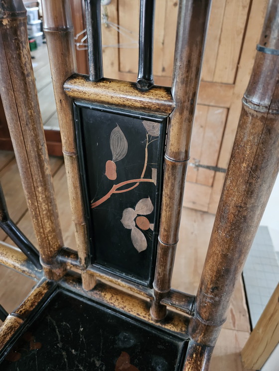 Image 1 of Mid-Century Franse Vintage Bamboe met chinoiserie Rekken