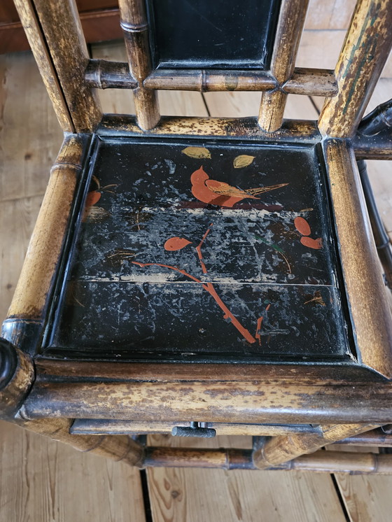 Image 1 of Mid-Century Franse Vintage Bamboe met chinoiserie Rekken