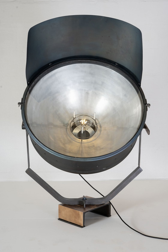 Image 1 of XL zoeklicht