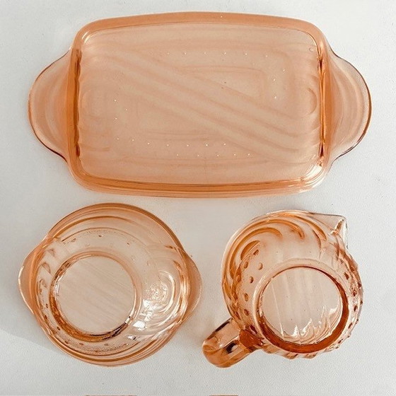 Image 1 of Art deco roze glas Melk en suiker stel met serveerblad