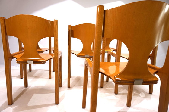 Image 1 of Set van 6 Pozzi eetkamerstoelen door Augusto Savini, 1960