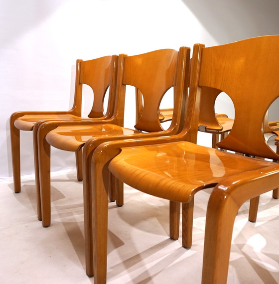 Image 1 of Set van 6 Pozzi eetkamerstoelen door Augusto Savini, 1960