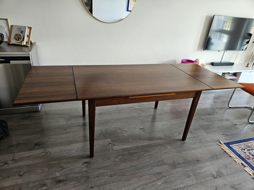 Decennia Design tafel