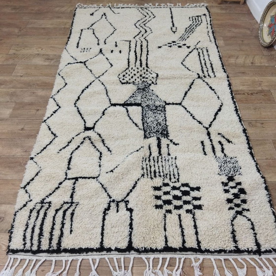 Image 1 of Handgemaakte Berber Tapijt Zwart En Wit - Handgemaakt Berber Tapijt Zwart En Wit