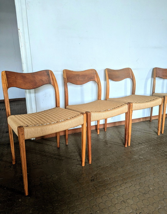 Image 1 of 6x N.O. Møller no. 71 stoelen papercord teak