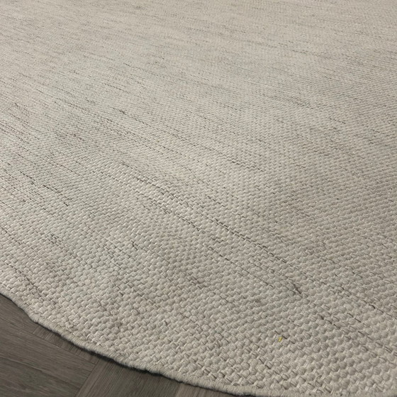Image 1 of Montel Circulair Vloerkleed Ivory 300X204Cm