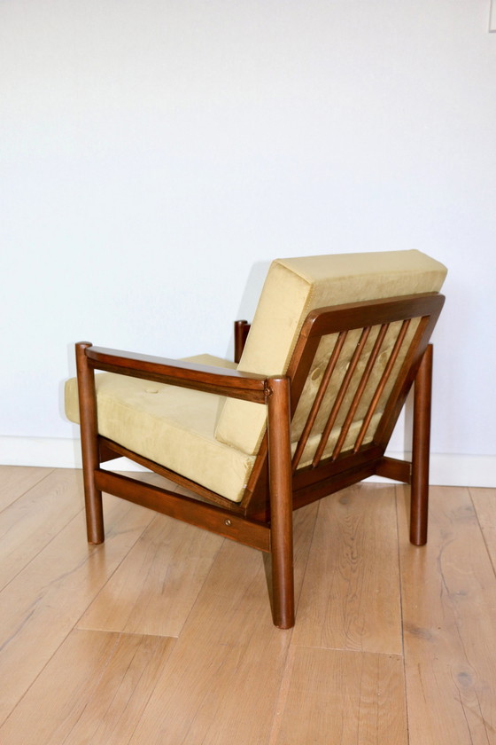 Image 1 of Vintage fauteuil in olijf citroen fluweel, 1970S