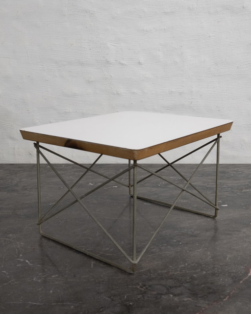 Herman Miller table