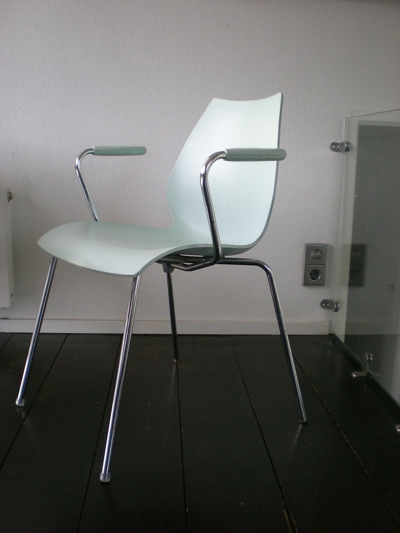 Image 1 of 2x Kartell Maui stoelen