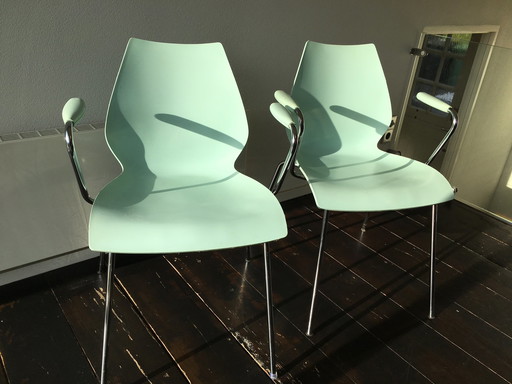 2x Kartell Maui stoelen