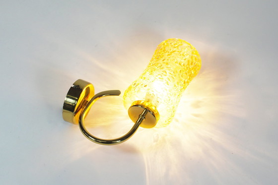 Image 1 of 2X Vintage Messing en Amber Glas Wandlampen