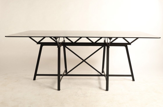 Image 1 of Spectrum Endless tafel by Aart van Asseldonk