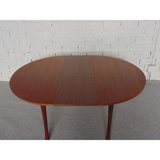 Image 1 of Vintage uittrekbare massief houten ronde tafel