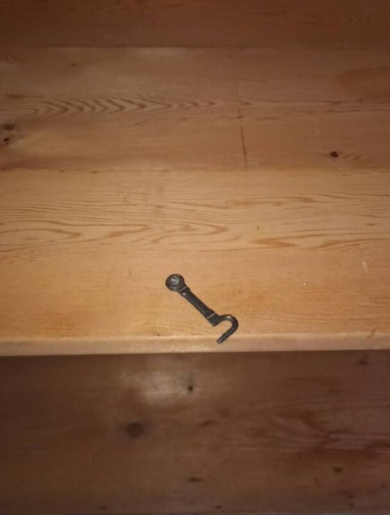 Image 1 of Hoog Antiek Parijse Dressoir