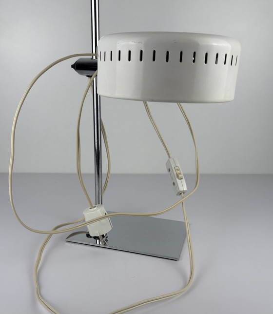 Image 1 of Vintage Metalen Bureaulamp Robert Sonneman Wit Chroom