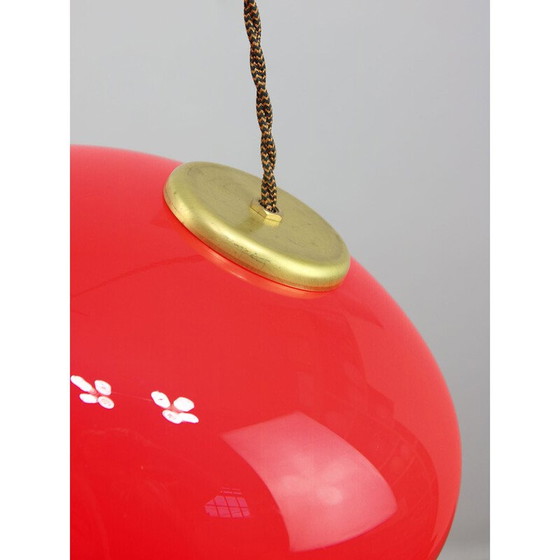 Image 1 of Vintage hanglamp van messing en rood glas, Italië 1960