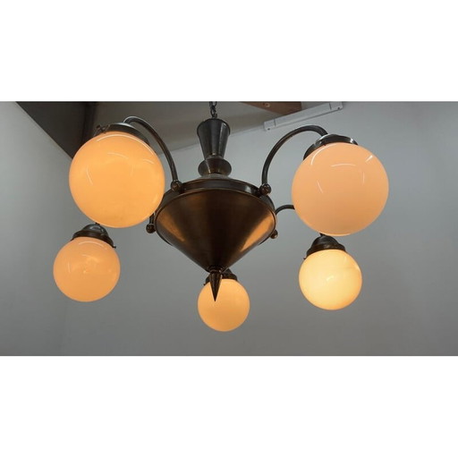 Art Deco kroonluchter van vintage metaal en melkglas, jaren 1930