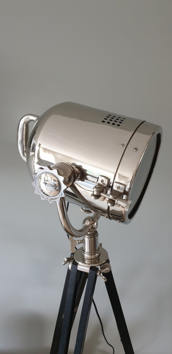 Image 1 of Eichholtz Studio industriële driepoot theaterlamp