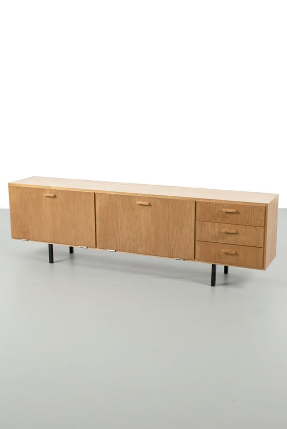 Image 1 of Extra klein dressoir/lowboard