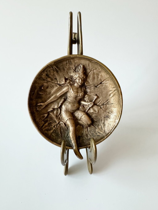Art Deco bronzen asbak, bronzen schaal, bronzen danseres in reliëf, massief brons met patina, antiek, Frankrijk jaren 1920