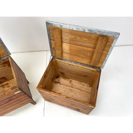 Image 1 of Paar vintage industriële houten nachtkastjes, jaren 1950