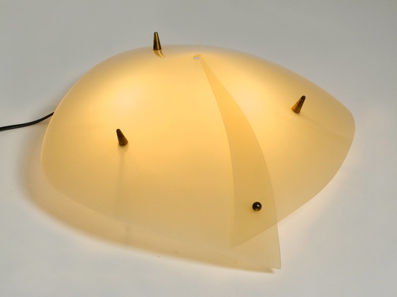 Image 1 of Prachtige en zeldzame Mid Century moderne plexiglas plafondlamp