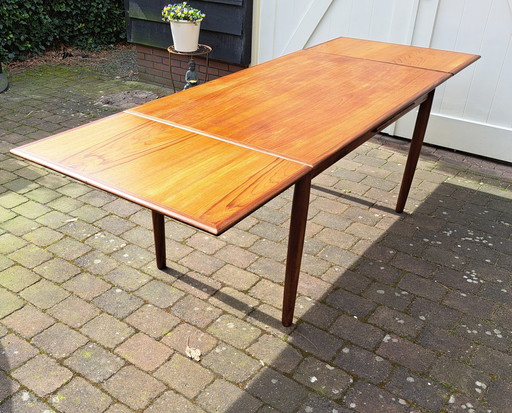 Vintage teakhouten eettafel XL