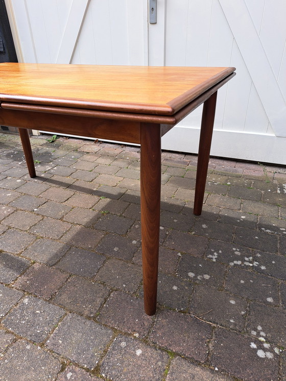 Image 1 of Vintage teakhouten eettafel XL