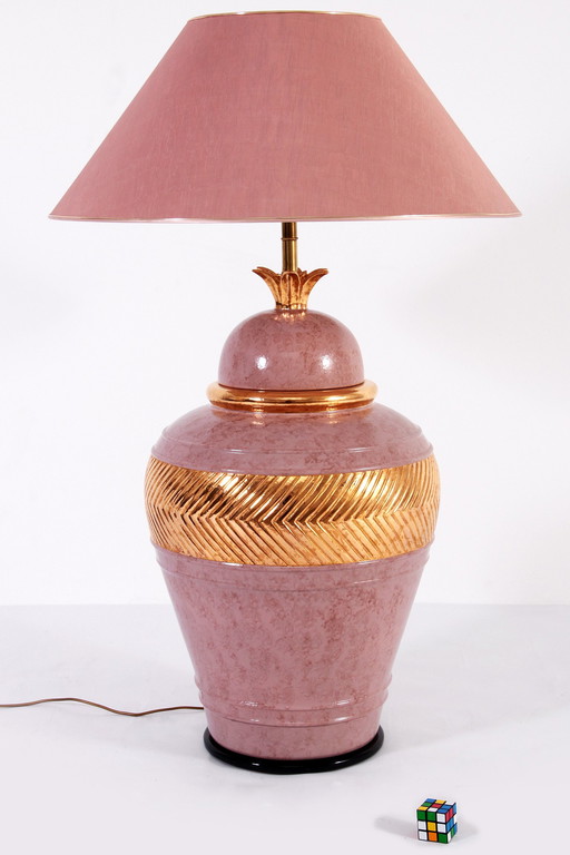 Verye Grote Italiaanse Porseleinen Vloerlamp Met Gouden Detail En Handgemaakt