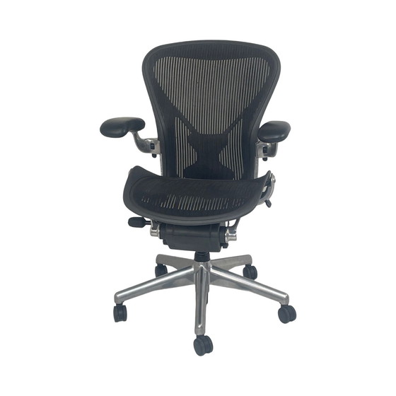 Image 1 of Herman Miller - Bureaustoel model Aeron - Maat B - Chroom onderstel (luxe uitvoering)