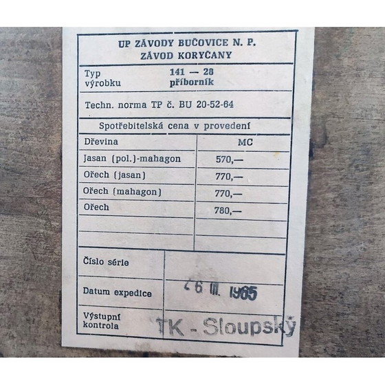 Image 1 of Mid Century boekenkast van essenhout en notenhout door Up Závody, Tsjecho-Slowakije 1960s